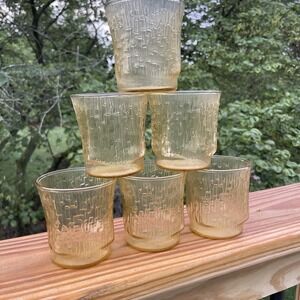 Pagoda Honey Gold Vintage Anchor Hocking Set of 6 Textured Square On The Rocks